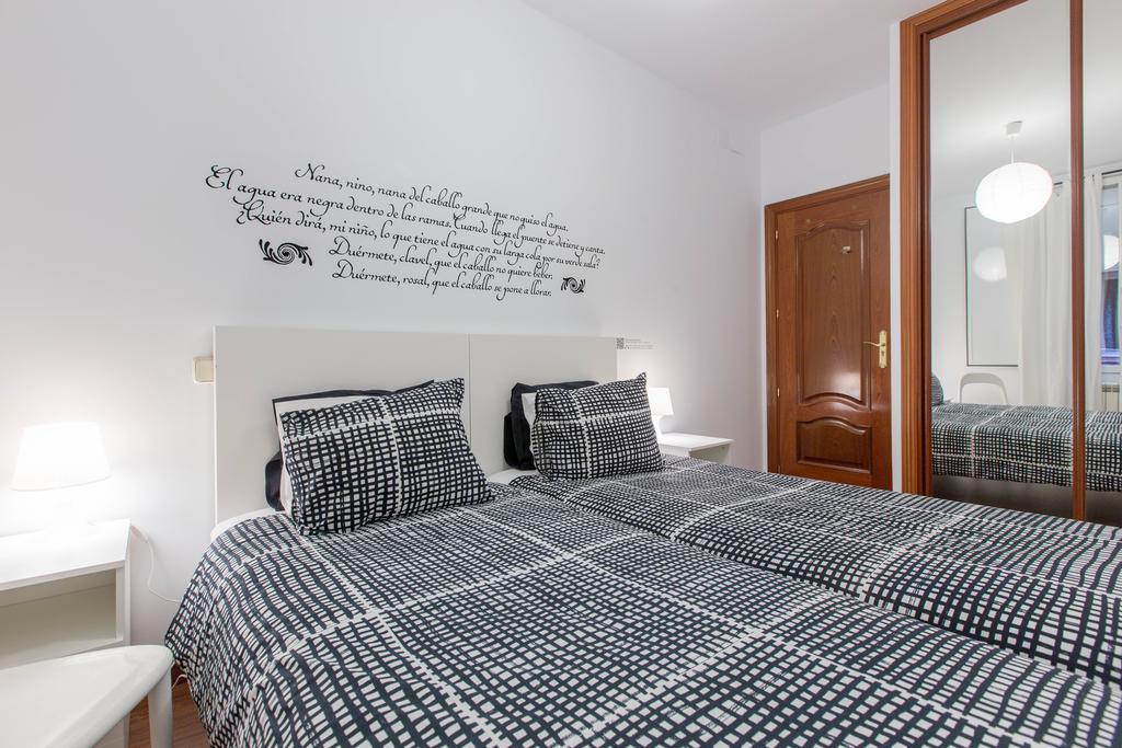 Apartamento Book in Madrid- Puerta Del Sol Habitación foto